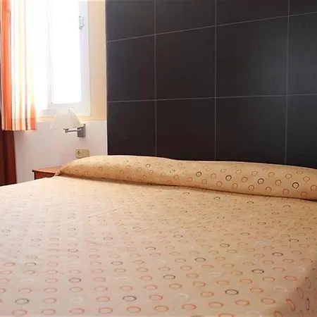 Club Simo カラ・ミラー