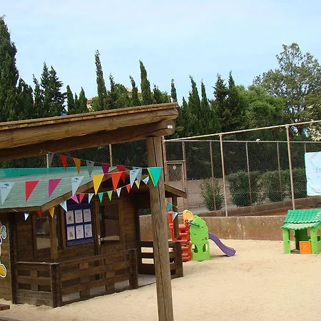 Club Simo アパートホテル 3*