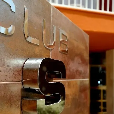 Club Simo 卡拉米洛