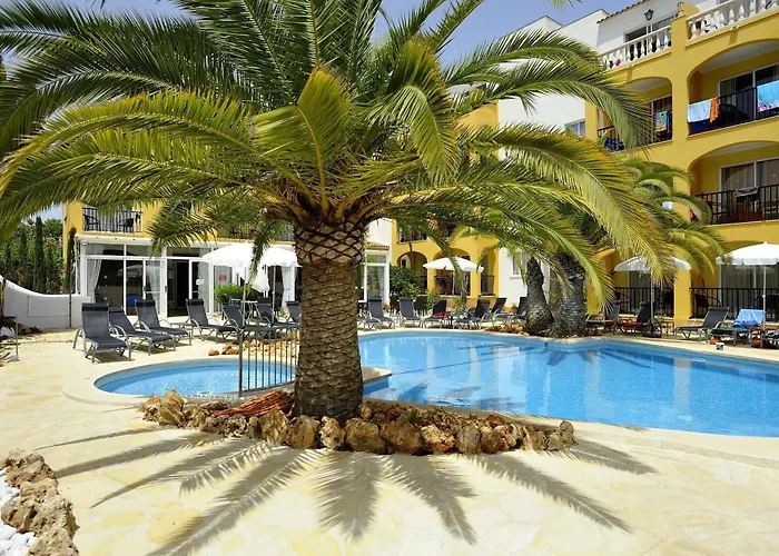 Club Simo Aparthotel 3*