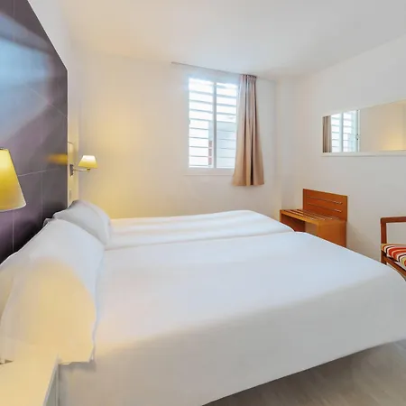 Club Simo Aparthotel 3*